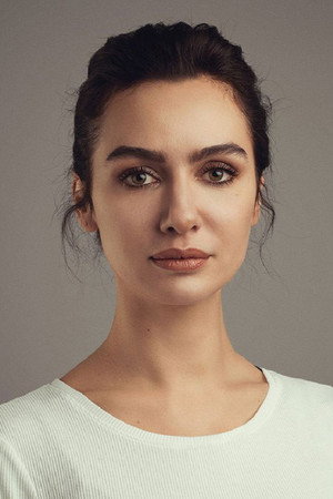 Birce Akalay photo