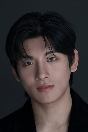 Photo of Choi Jun-hong from the Latest Netflix gallery