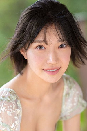 Photo of Suzu Otonashi from the Latest Netflix gallery