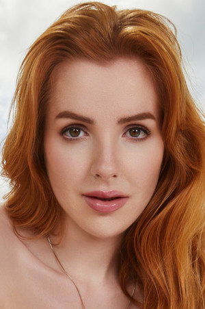 Photo of Scarlett Jones from the Latest Netflix gallery