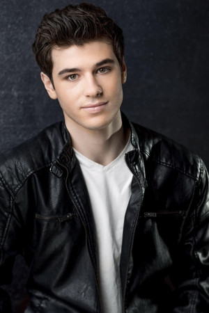 Photo of Oscar Chark from the Latest Netflix gallery