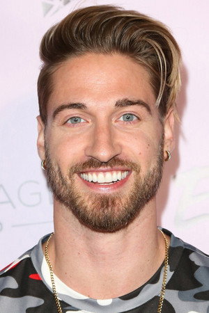 Travis DesLaurier photo