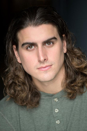 Photo of Kyle Lyons from the Latest Netflix gallery