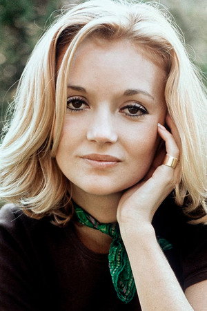 Caroline Cellier photo