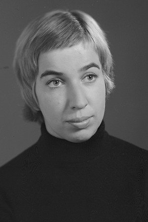 Photo of Anne Paluver from the Latest Netflix gallery