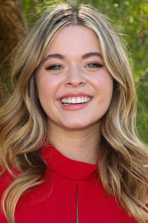 Sasha Pieterse photo