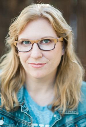 Kaitlyn Robrock photo