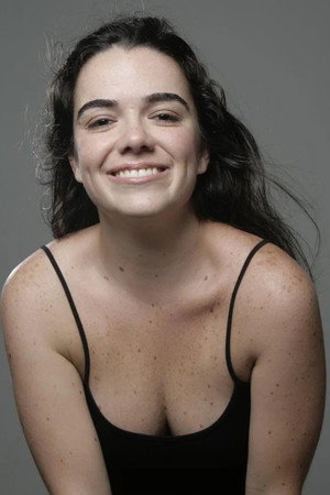 Photo of Débora Aoni from the Latest Netflix gallery