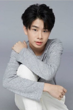 Photo of Chayanon Phakthin from the Latest Netflix gallery