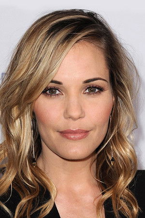 Leslie Bibb photo