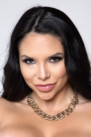 Missy Martinez photo