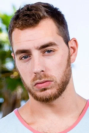 Photo of Carter Woods from the Latest Netflix gallery