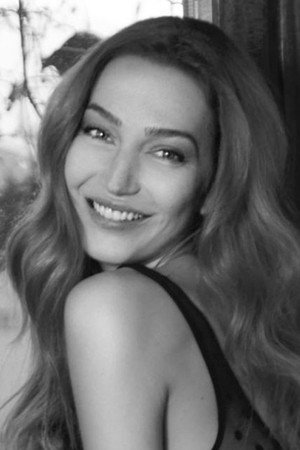 Photo of Elena Thomopoulou from the Latest Netflix gallery