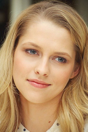 Teresa Palmer photo