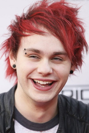 Photo of Michael Clifford from the Latest Netflix gallery