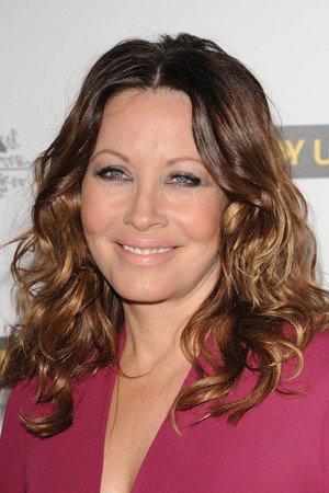 Linda Kozlowski photo