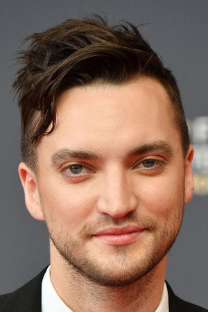 Richard Harmon photo