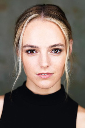 Photo of Natalie Shinnick from the Latest Netflix gallery