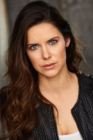 Photo of Elisabeth Hower from the Latest Netflix gallery