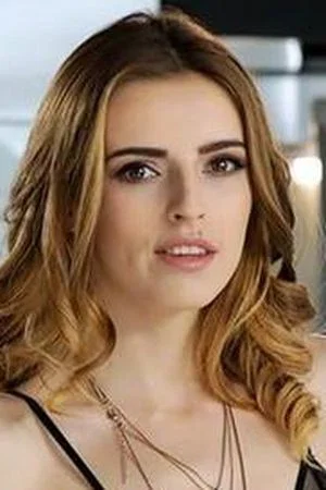 Photo of Alba Lala from the Latest Netflix gallery