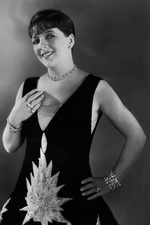 Photo of Irène Bordoni from the Latest Netflix gallery