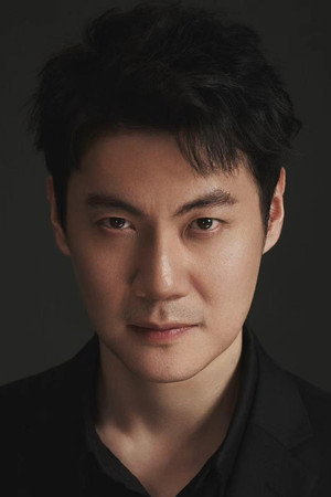 Photo of Yu Xiaoming from the Latest Netflix gallery