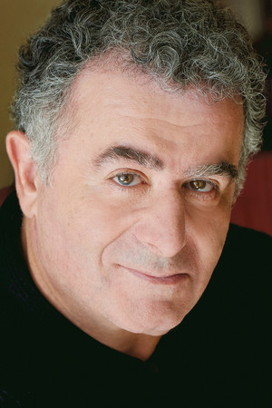 Saul Rubinek photo