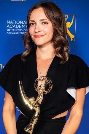 Photo of Eve Van Dyke from the Latest Netflix gallery