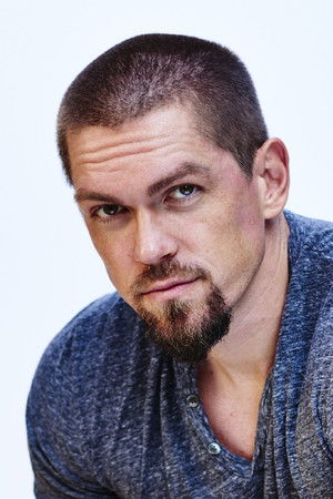 Steve Howey photo