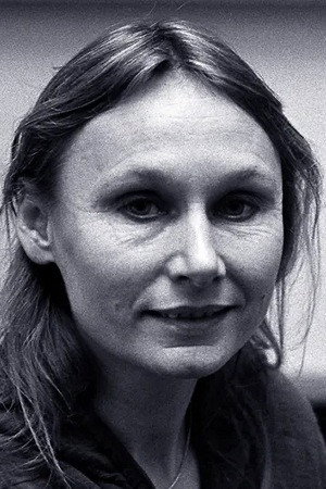 Angela Pleasence photo