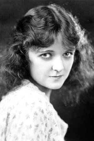 Photo of Jean Paige from the Latest Netflix gallery