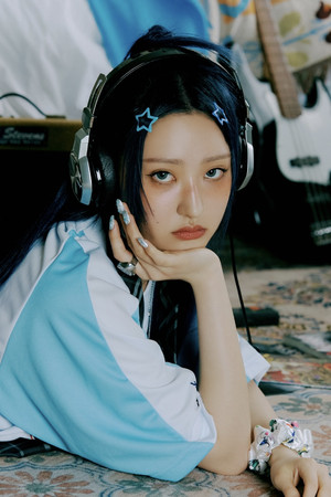 Photo of Hwiseo from the Latest Netflix gallery