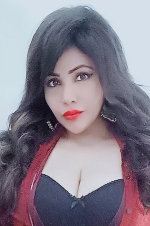 Photo of Rajsi Verma from the Latest Netflix gallery