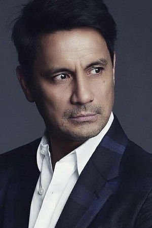Richard Gomez photo