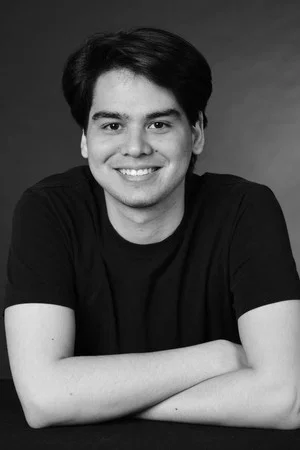 Photo of Hugo Montes de Oca from the Latest Netflix gallery