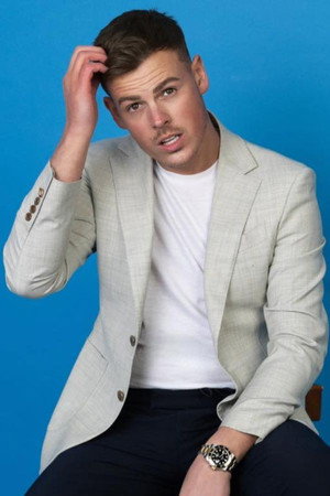 Photo of James Blake from the Latest Netflix gallery