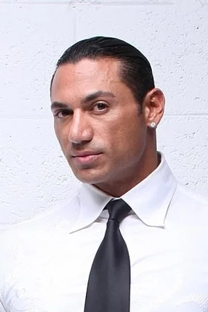 Photo of Rico Elbaz from the Latest Netflix gallery