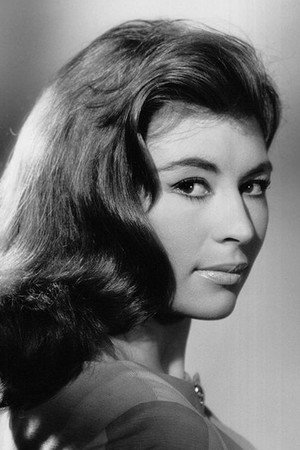 Nanette Newman photo