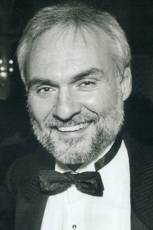 Kenneth Welsh photo
