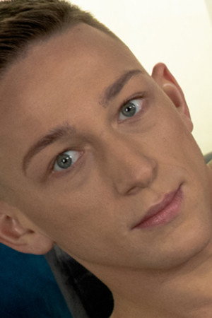 Photo of Patrik Roa from the Latest Netflix gallery
