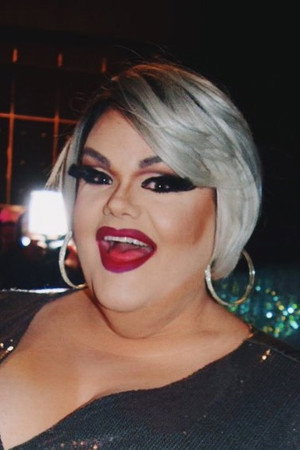 Photo of Darienne Lake from the Latest Netflix gallery