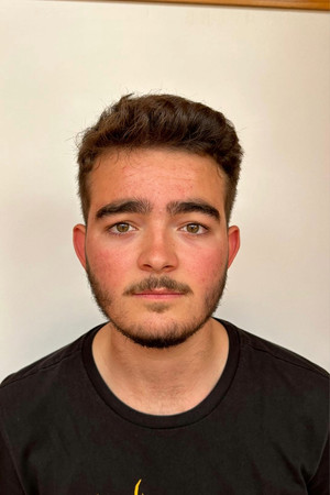 Photo of Carlos Mera from the Latest Netflix gallery