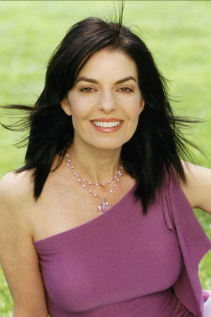 Sela Ward photo