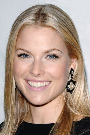 Ali Larter photo