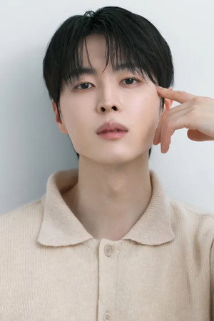Photo of Ha Yo-seop from the Latest Netflix gallery