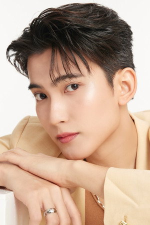 Chalongrat Nobsamrong photo