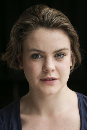 Photo of Molly Hanson from the Latest Netflix gallery
