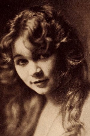 Photo of Elsie Greeson from the Latest Netflix gallery