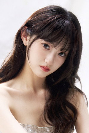 Photo of Jin Tianruyi from the Latest Netflix gallery