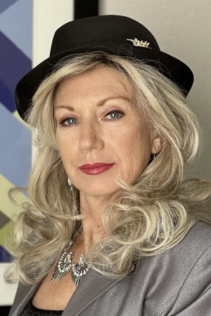Photo of Cindy Copeland from the Latest Netflix gallery